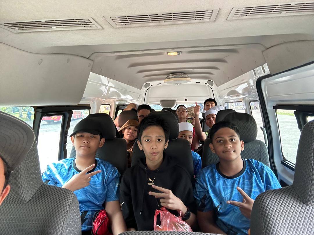 Galeri Van Sewa KL PJ 10