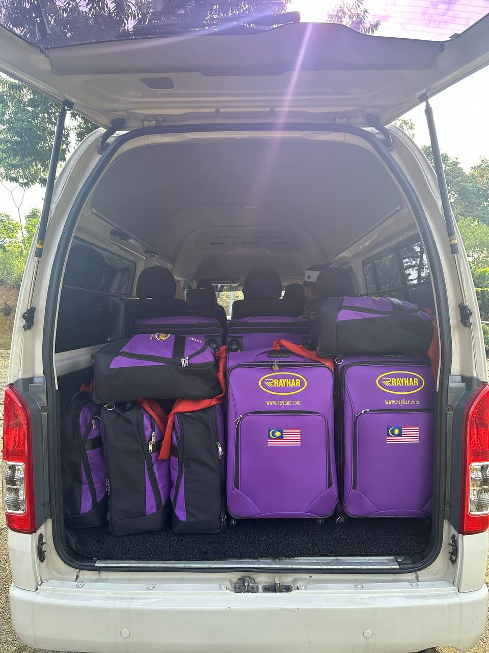 Galeri Van Sewa KL PJ 11